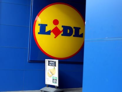 Lidl abre en Madrid su mayor planta logística de Europa