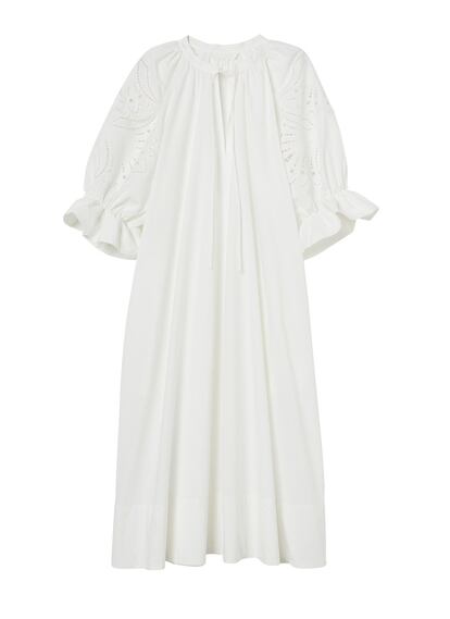 Vestido blanco de H&M (29,99 €).