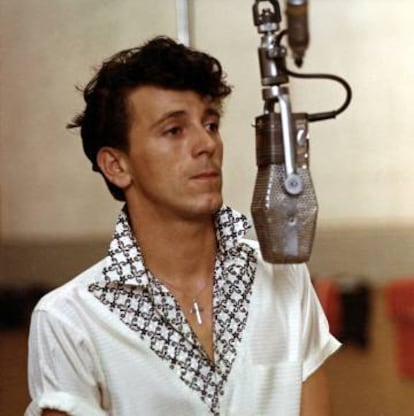 Gene Vincent, pionero del rock y de los cuellos izados.