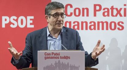 El exlehendakari y candidato a liderar el PSOE, Patxi L&oacute;pez, en Sevilla.