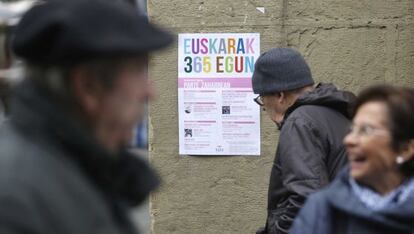 Campaña en la que se pide utilizar el euskera los 365 días del año