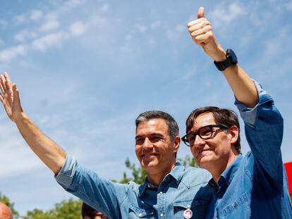 Pedro Sánchez y Salvador Illa, el mitin del 4 de mayo en Montmelo (Barcelona).