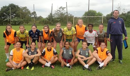 Time feminino da Chape pode encerrar atividades no fim de abril.