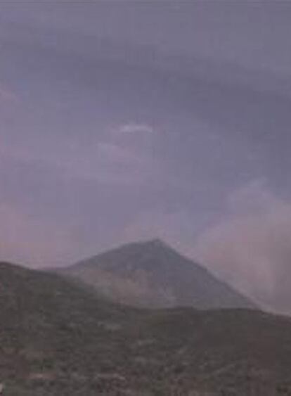 El fuego, visto desde el Teide.