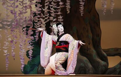 El actor Shichinosuke Nakamura, en una escena de 'Fuji musume'.