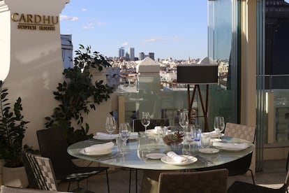 Terraza del restaurante Picalagartos, en Gran Vía de Madrid.