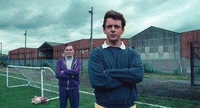 Del Derby County al Leeds. Nuevo club, mismo carácter polémico. 'The Damned United', película de 2009 dirigida por Tom Hooper, recrea la controvertida trayectoria del entrenador Brian Clough, uno de los personajes más inolvidables del fútbol inglés entre los sesenta y los setenta. Dosis masivas de humor negro, para contar por qué el manager apenas aguantó 44 días en el banquillo del entonces todopoderoso Leeds United. 