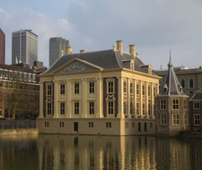 La fachada de la Mauritshuis, antigua residencia del príncipe holandés Johan Maurits de Nassau-Siegen.