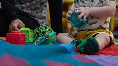 Detalles de los bebés de una guardería en Washington, el 17 de mayo de 2026.