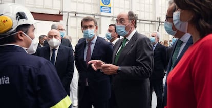 El presidente de la Xunta, Alberto Núñez Feijóo, y el de Iberdrola, Ignacio Galán, hoy en Fene.