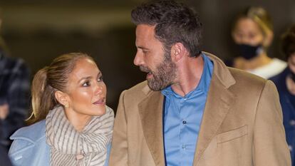 Jennifer Lopez y Ben Affleck, en diciembre de 2021 en Los Ángeles, California, EE UU.