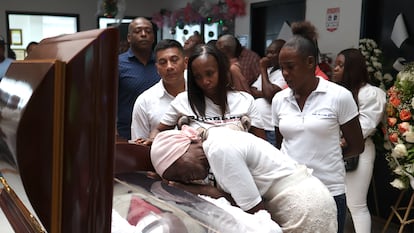 Funeral del alcalde de Guachené, Elmer Abonía Rodríguez, asesinado a tiros el pasado viernes.