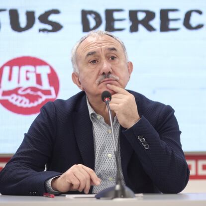 MADRID, SPAIN - NOVEMBER 19: The secretary general of UGT, Pepe Alvarez at a press conference to assess the political situation and present the trade union demands to the formation of a new government on November 19, 2019 in Madrid, Spain. (Photo by  Eduardo Parra/Europa Press via Getty Images) (Photo by Europa Press News/Europa Press via Getty Images)