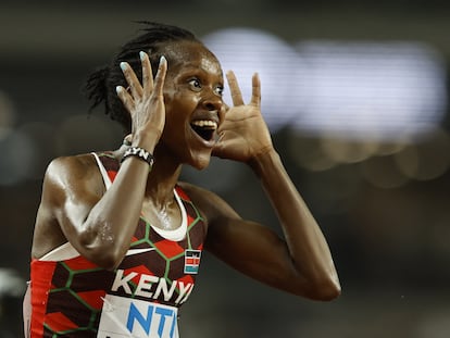 Kipyegon, tras ganar los 5.000m.