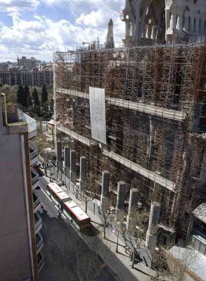 Obras en la fachada de la Gloria que da a la calle de Mallorca.