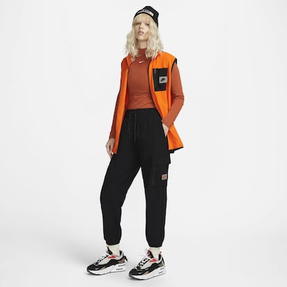 Si el estilo deportivo es tu debilidad, apuesta por estos pantalones cargo de chándal de la marca Nike.

74,99€