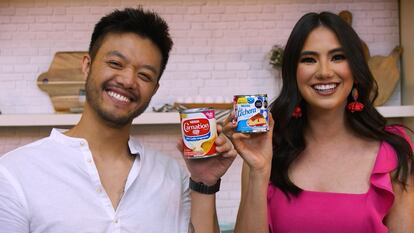 El chef Ismael Zhu, juez y Olga Mariana,  conductora.