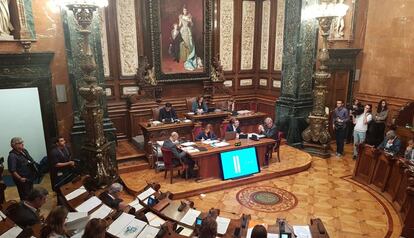 El pleno del Ayuntamiento de Barcelona, este viernes.