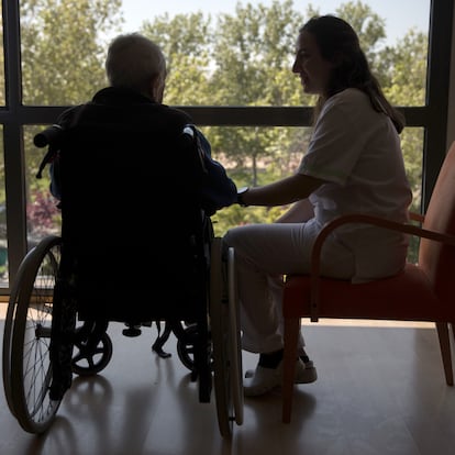 Dvd896(08/05/18) Pacientes de la planta de cuidados paliativos en el Centro de Cuidados Laguna , Madrid. Foto: Víctor Sainz