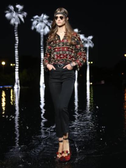 Desfile de Saint Laurent en la Semana de la Moda de París 2018.