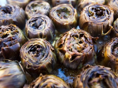 Carxofes cuinades al forn. 