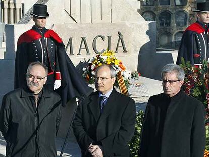 Ofrenda floral ante la tumba del ex presidente de la Generalitat Francesc Macià