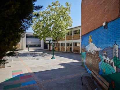 Patio del colegio Virgen de Fátima de Granada.