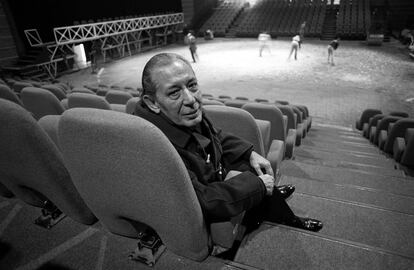 Salvador Távora durante los preparativos de la obra 'Don Juan en los ruedos', en Barcelona, en el 2000.