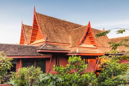 Jim Thompson unió seis viejas casas tradicionales para construir su vivienda en Bangkok.