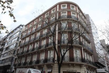 El edificio, de 1899, se ha convertido en un proyecto residencial de lujo, llamado V56 (inmobiliaria Mayers), en la esquina de Ayala con Velázquez, en el barrio de Salamanca de Madrid. Los precios en la zona rondan los 8.000 euros el metro cuadrado. La Seguridad Social lo vendió por 8,2 millones de euros en diciembre de 2014.