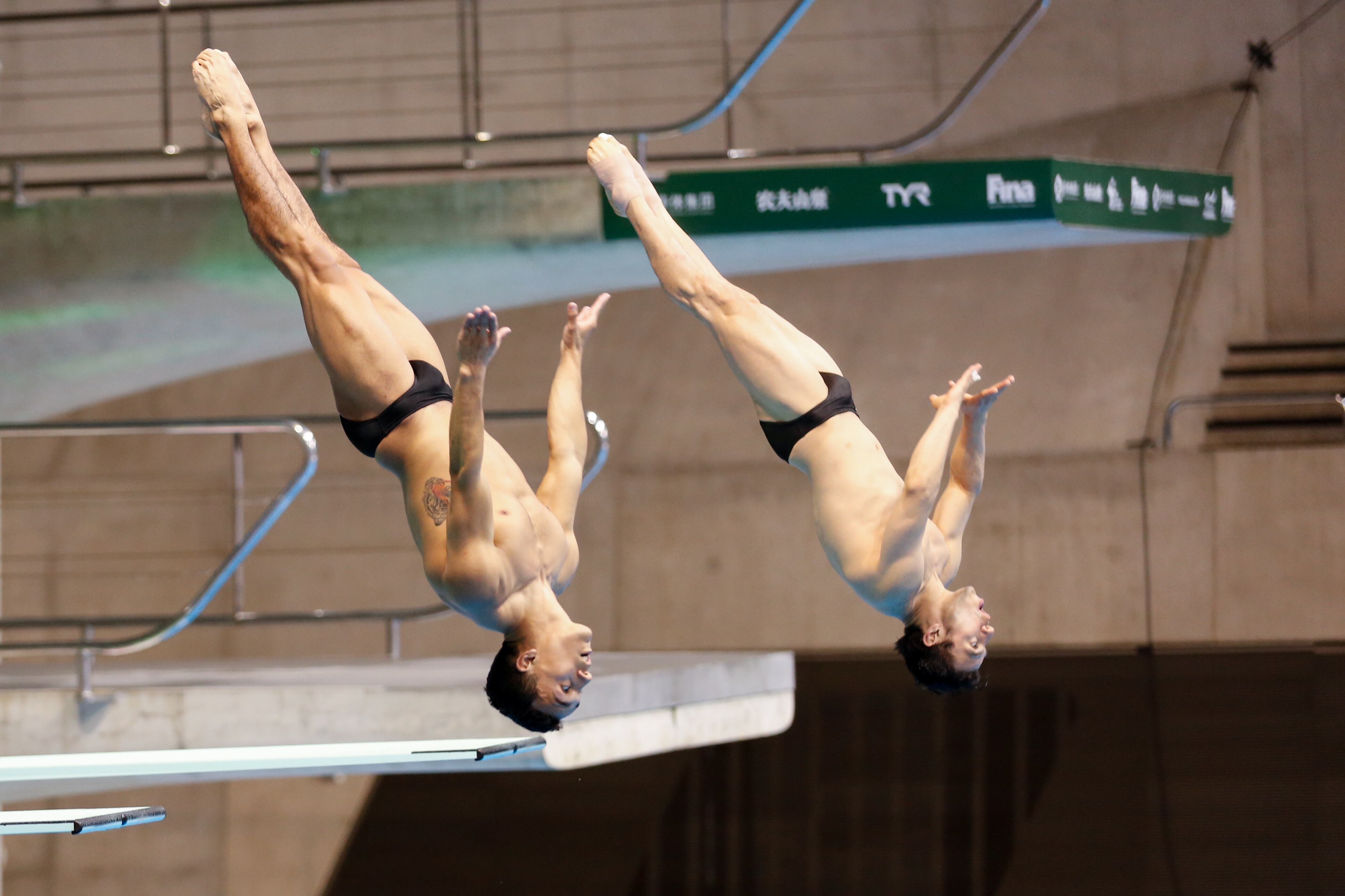 Juan Celaya y Yahel Castillo, en una competencia en Londres, en 2019.