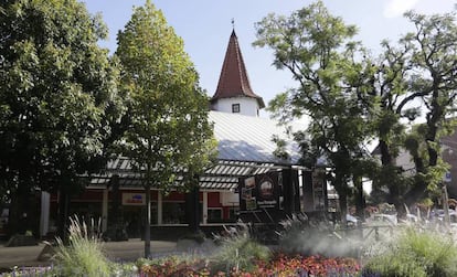 Nueva Petrópolis posee una arquitectura marcada por construcciones germánicas del estilo enxaimel, heredada de la colonización alemana.