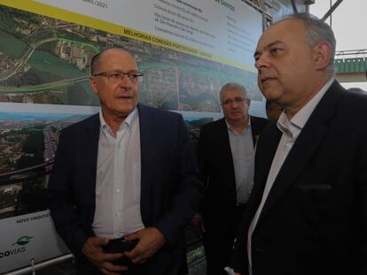 Alckmin com Laurence Lourenço em evento em Sato, em abril.