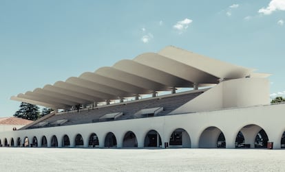 Hipódromo de la Zarzuela, considerado como una pieza clave de la arquitectura e ingeniería del siglo XX. 