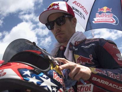 Nicky Hayden, no grid de largada antes de uma corrida da Superbikes em 13 de maio em Ímola.