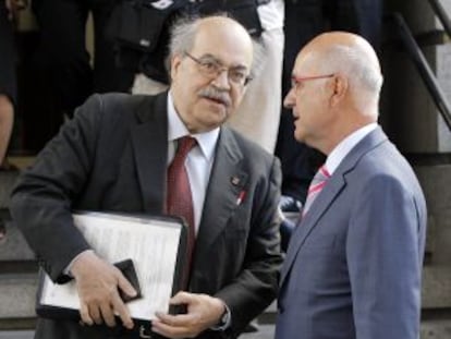 El consejero de Economía. Andre Mas-Colell, junto al presidente catalán, Artur Mas. 