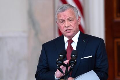 El rey Abdalá II de Jordania, durante su intervención en la rueda de prensa celebrada este lunes en la Casa Blanca.