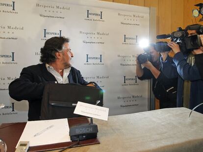 Pepu Hernández, momentos antes de iniciar su conferencia de prensa.