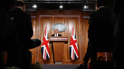 El primer ministro británico, Keir Starmer, este sábado en la rueda de prensa posterior a la conferencia con líderes internacionales.