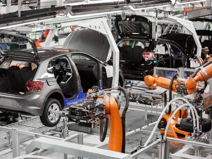 Cadena de montaje de la factoría de Volkswagen en Navarra