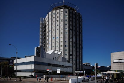 Fachada del Hospital Universitario La Paz.