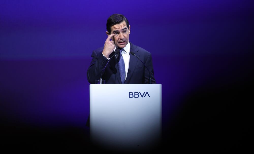 El BBVA defiende el atractivo de la opa hostil al Sabadell y Oliu ...