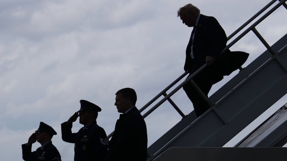 Republican pressure mounts on Trump to end the war in Iran