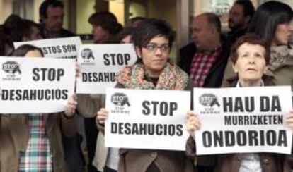 Una concentración contra los desahucios. EFE/Archivo