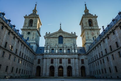 El  Patio de los Reyes en el Real Monasterio de San Lorenzo de El Escorial (Comunidad de Madrid).