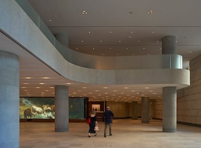 Lobby des Sainsbury Wing, Blick nach Norden.