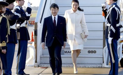Akihito y Masako, a su llegada a Holanda.