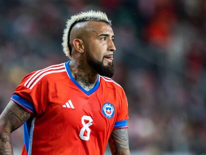 Arturo Vidal, en un partido contra Polonia en noviembre de 2022.