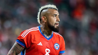 Arturo Vidal, en un partido contra Polonia en noviembre de 2022.