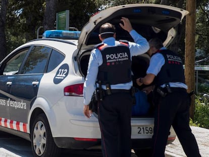 Una patrulla de los Mossos d'Esquadra, en una imagen de archivo.